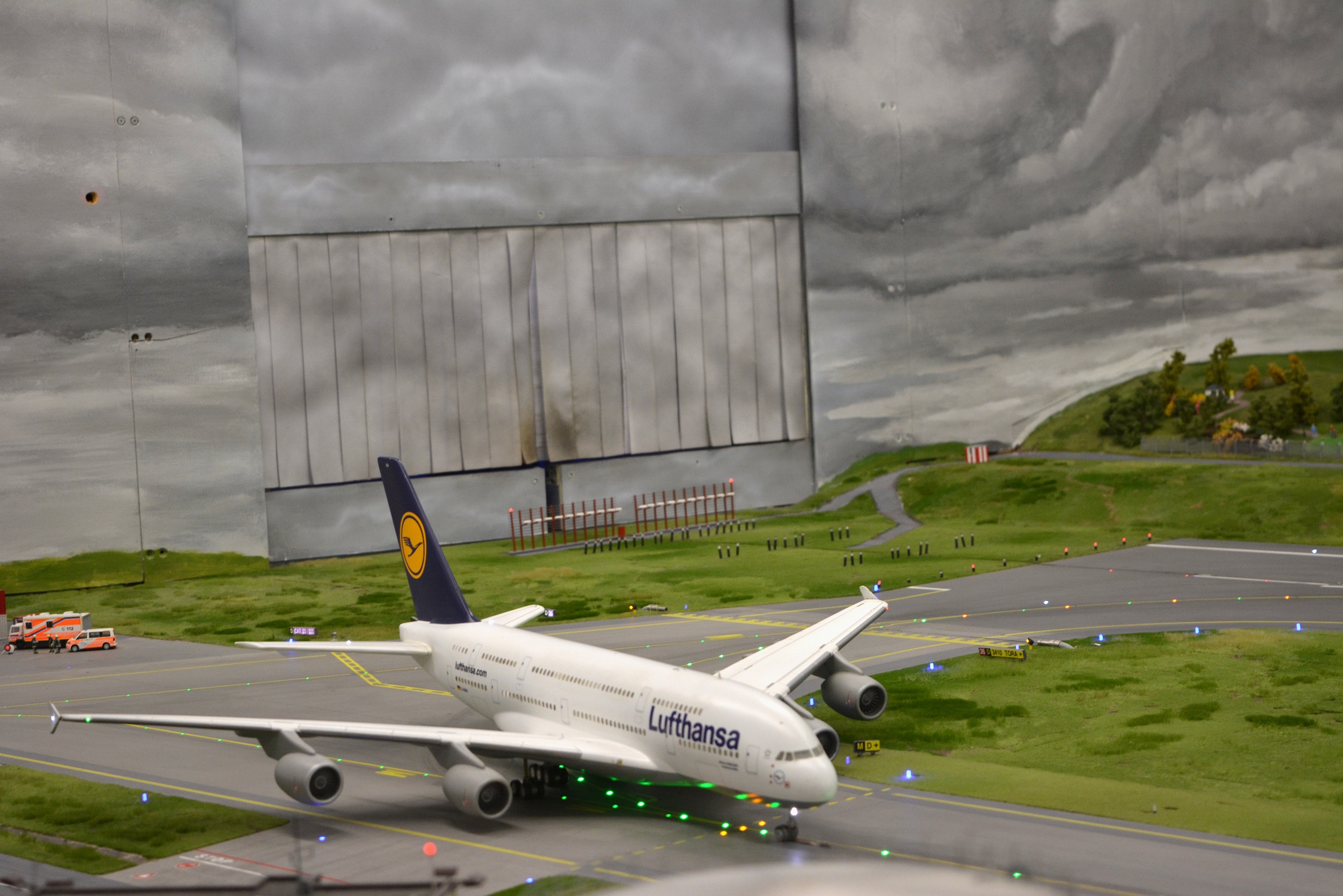 25 Miniatur Wunderland Airbus A380 Lufthansa 01.jpg